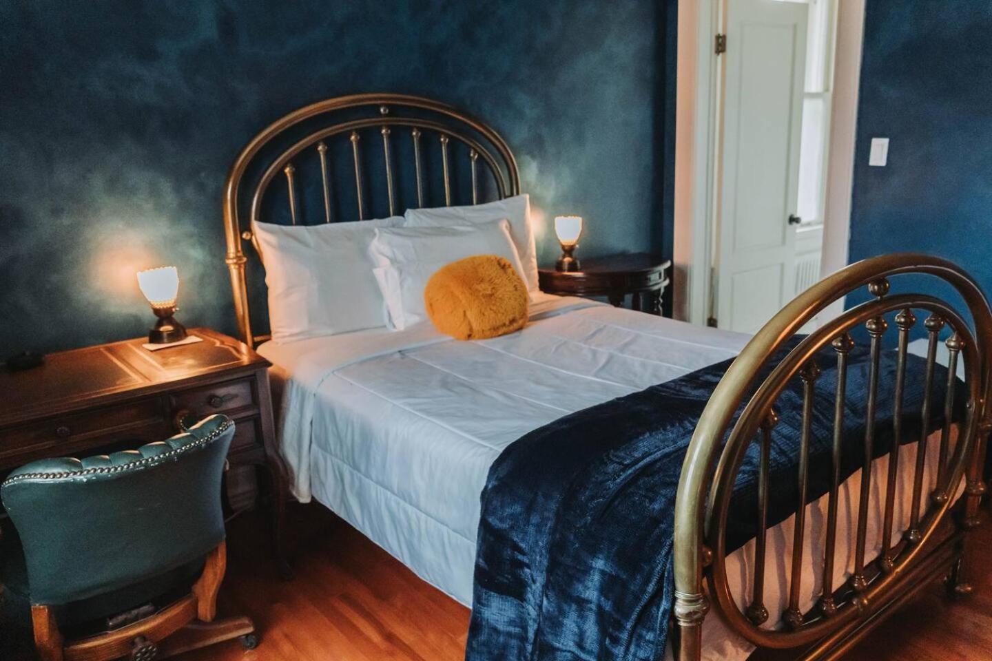 Bed and Breakfast Manoir Des Curiosites La Pérade Exterior foto